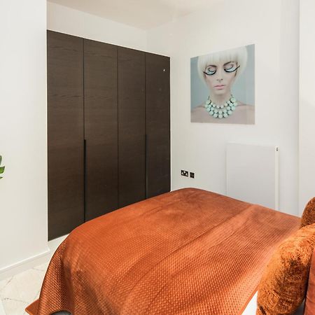 Appartamento Al Central-Soho-Chinatown-Coventgarden-Cozy-Onebed Londra Esterno foto